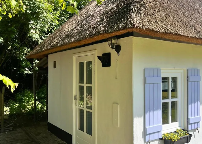 Pensjonat Lingeliefde Complete Met Eigen Keuken En Badkamer