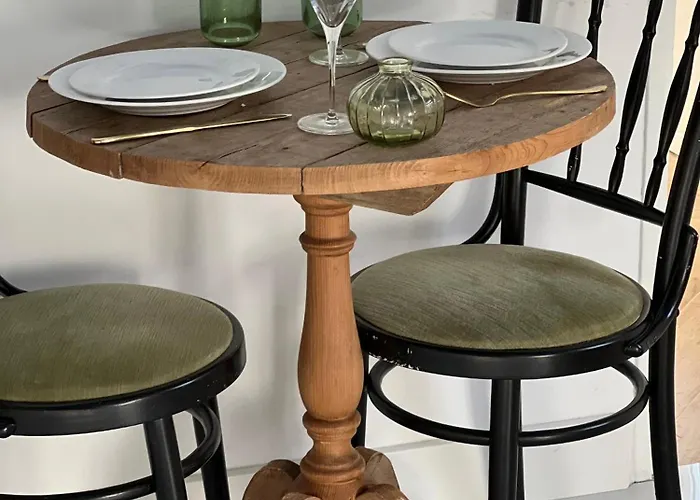 Lingeliefde Complete Met Eigen Keuken En Badkamer 3*