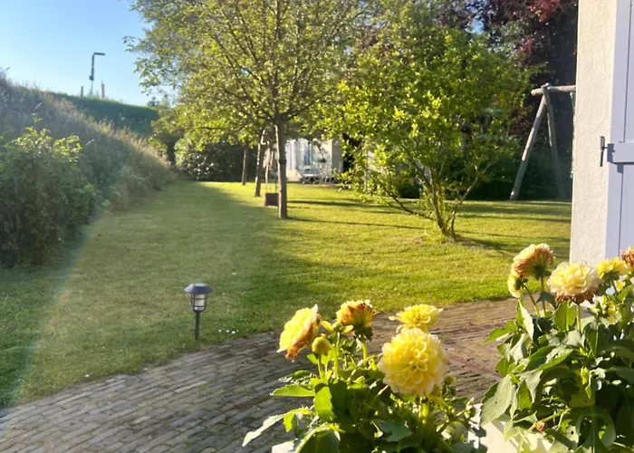 Lingeliefde Complete Met Eigen Keuken En Badkamer