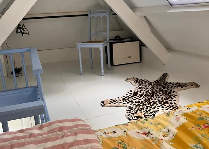 Lingeliefde Complete Met Eigen Keuken En Badkamer 3*