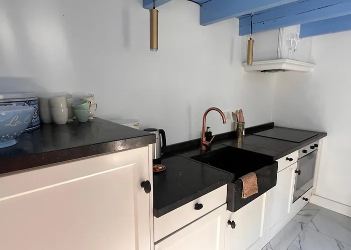 Lingeliefde Complete Met Eigen Keuken En Badkamer Pensjonat Acquoy