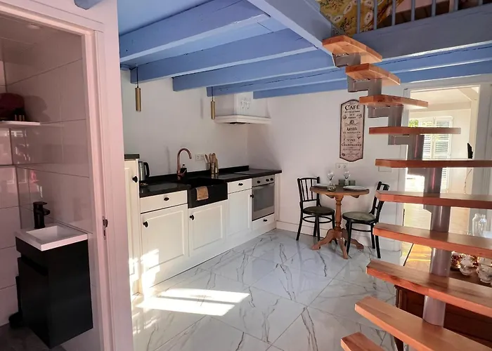 Pensjonat Lingeliefde Complete Met Eigen Keuken En Badkamer Acquoy