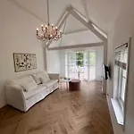 Lingeliefde Complete Met Eigen Keuken En Badkamer Πανσιόν 3*