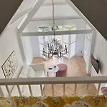 Lingeliefde Complete Met Eigen Keuken En Badkamer 3*