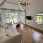 Lingeliefde Complete Met Eigen Keuken En Badkamer 3* Acquoy