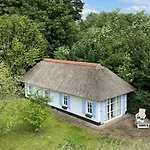 Lingeliefde Complete Met Eigen Keuken En Badkamer Πανσιόν Acquoy