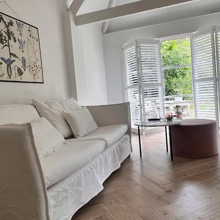 Lingeliefde Complete Met Eigen Keuken En Badkamer Gasthuis Acquoy