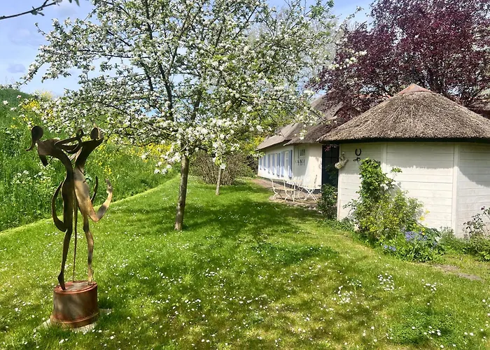 Lingeliefde Complete Met Eigen Keuken En Badkamer Acquoy