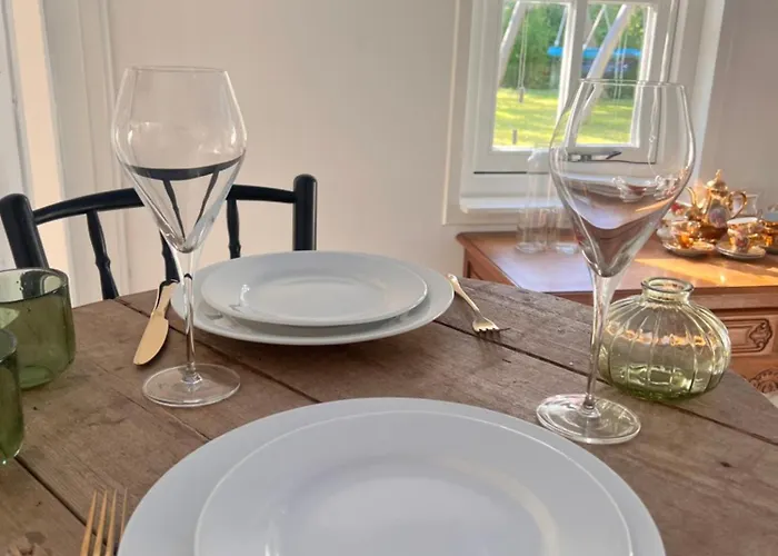 Lingeliefde Complete Met Eigen Keuken En Badkamer Pensión Acquoy